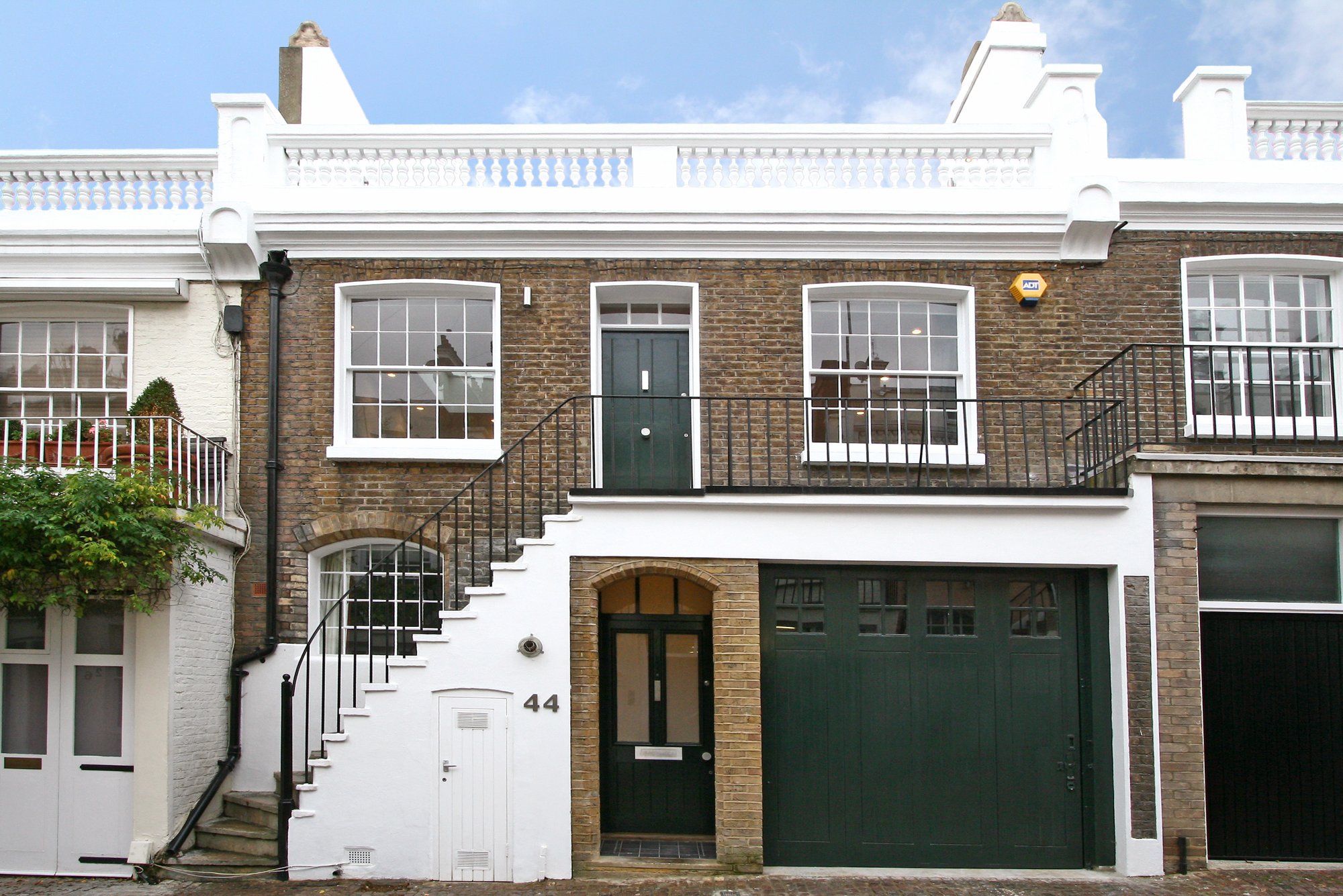 Holland Park Mews